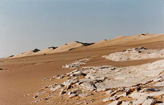 Nofretete M2. Ägypten Oasen Rundreise (Kairo, Baharija, Dakhla, Kharga, Farafra, Luxor