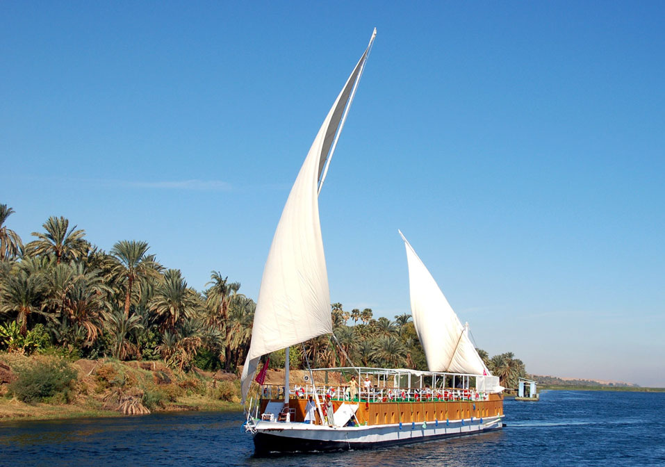Dahabeya : Segelschiff  Rundfahrt: Kairo – Luxor - Edfu – Assuan - Kom Ombo - Darau